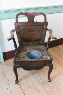 Close Stool Chair (2)